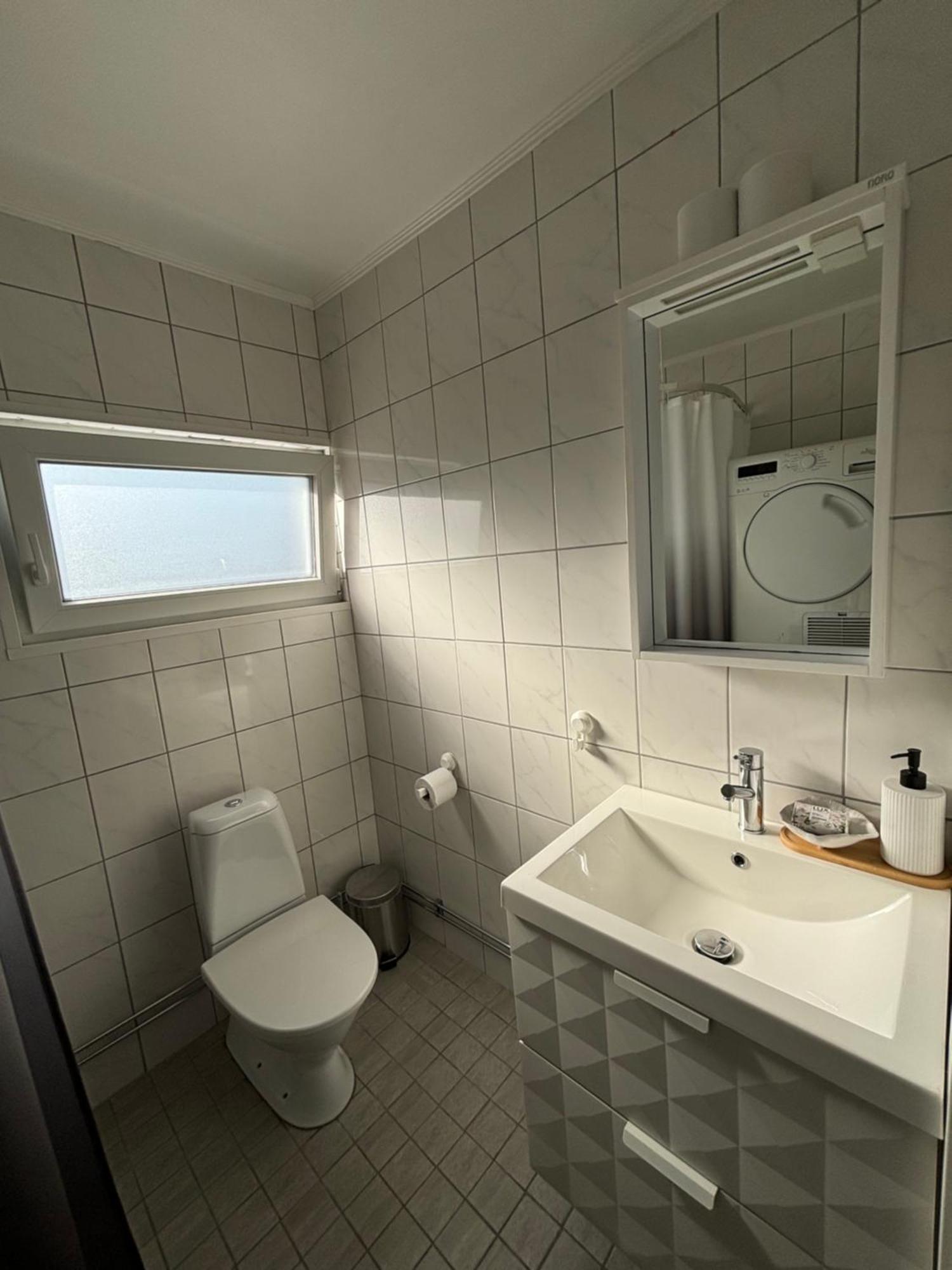 Videdal Apartment 2 Rooms - Own Entrance & Free Parking Малмьо Екстериор снимка